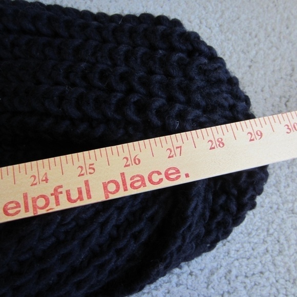 Infinity‎ Scraf-Rose Store Wool Blended,Chucky knit Black Dark Purple ITALY - Picture 5 of 7